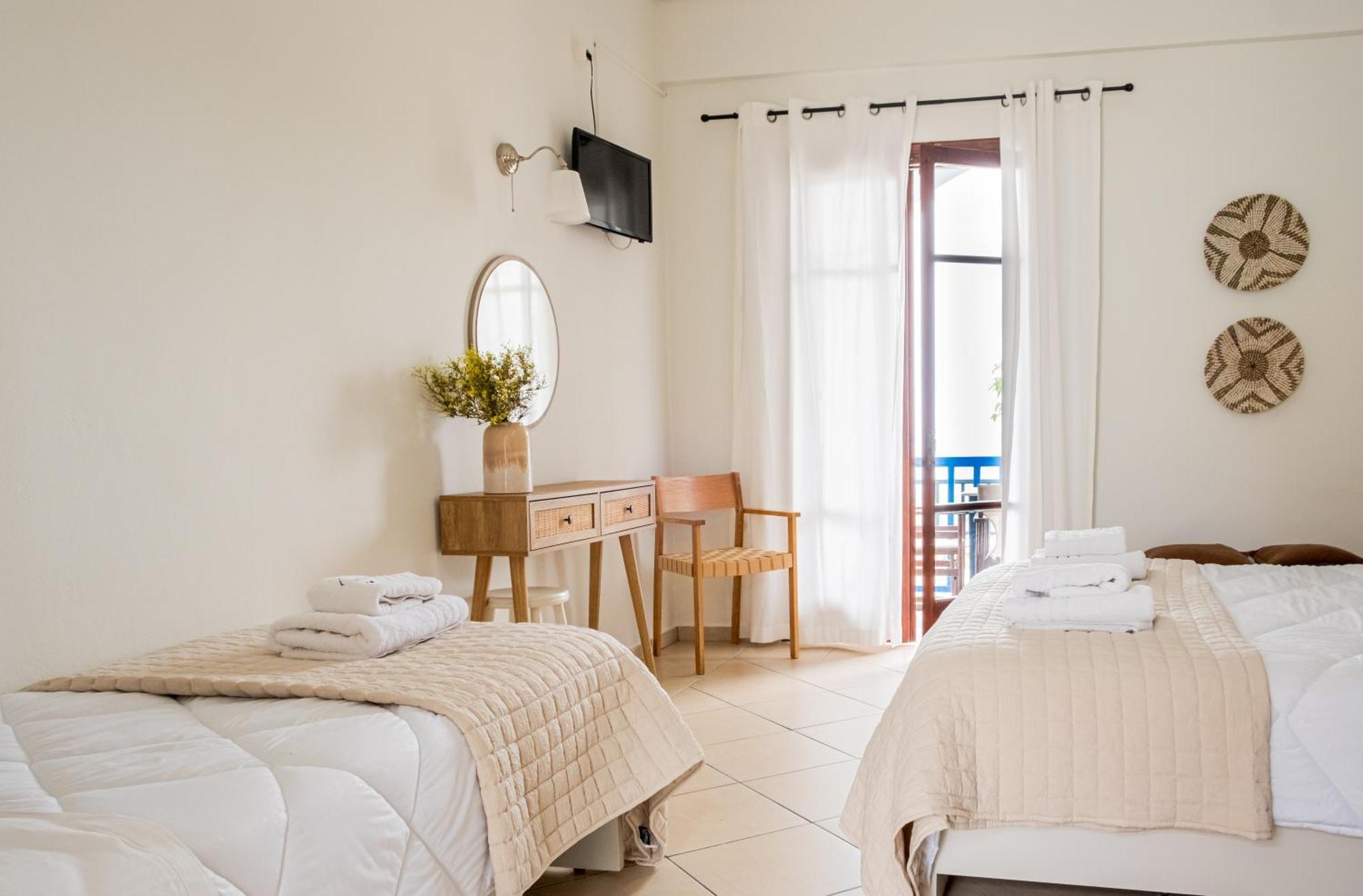 Blue House Apartments Vasilikos  Bilik gambar