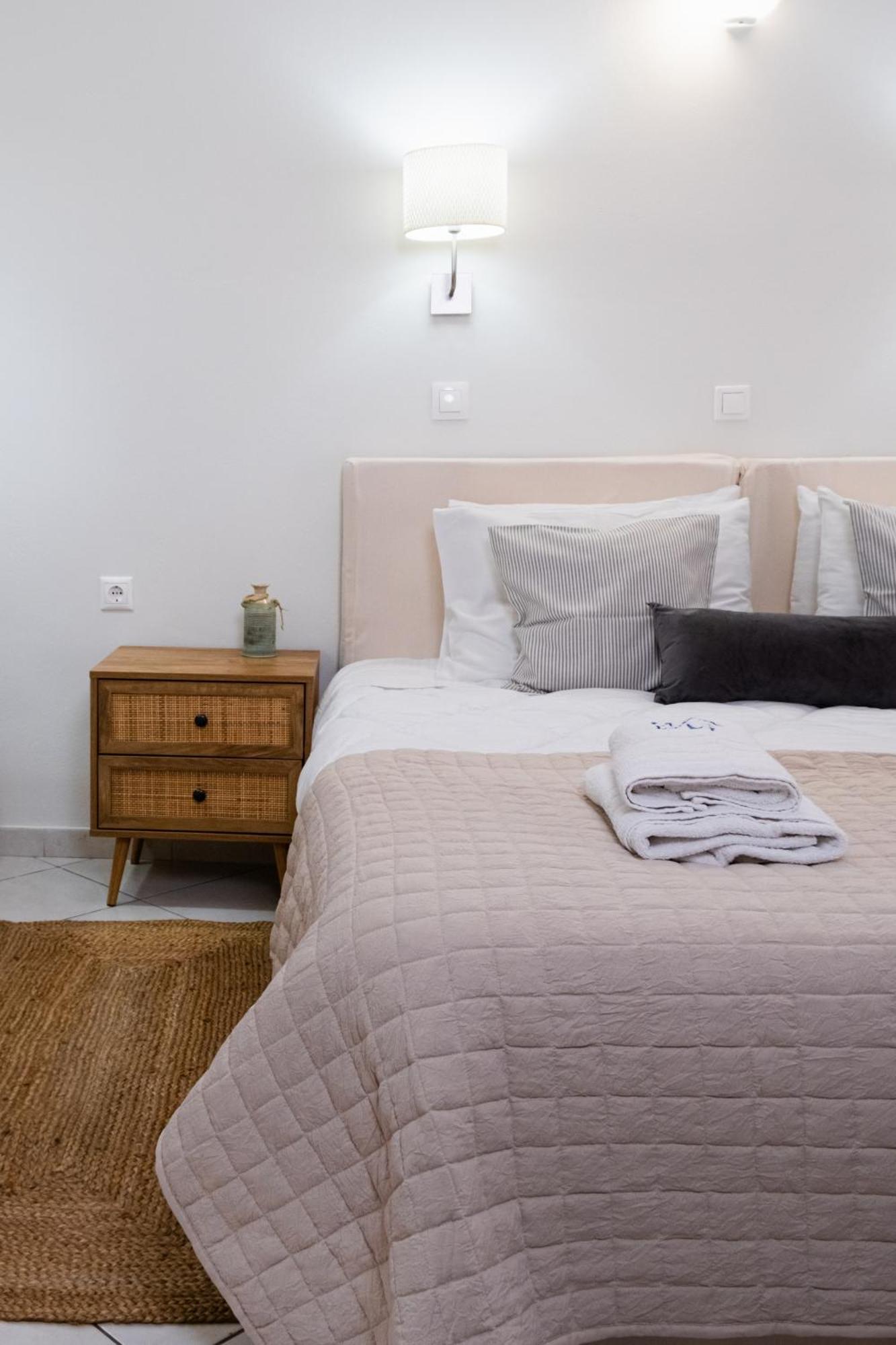 Blue House Apartments Vasilikos  Bilik gambar